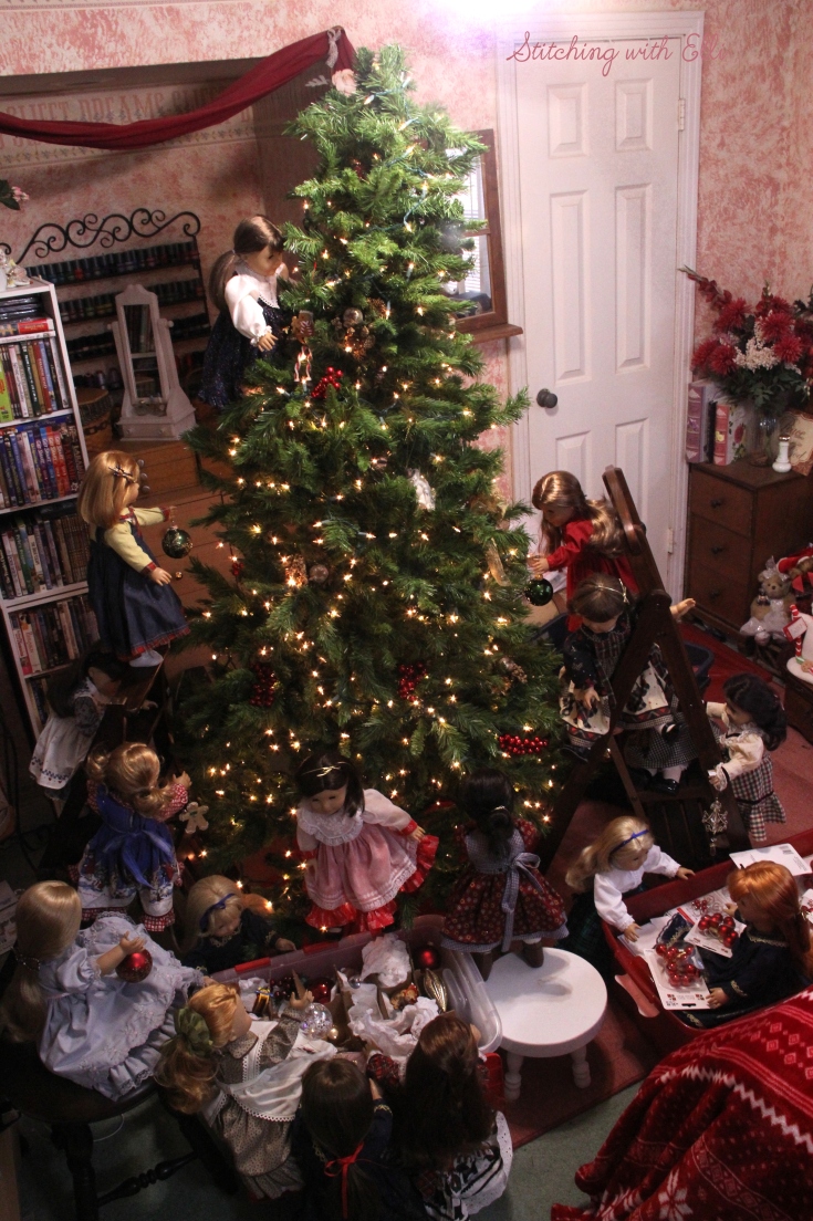 Time to hang ornaments! American Girl dolls are putting up the tree- A Christmas story by Stitching with Elli